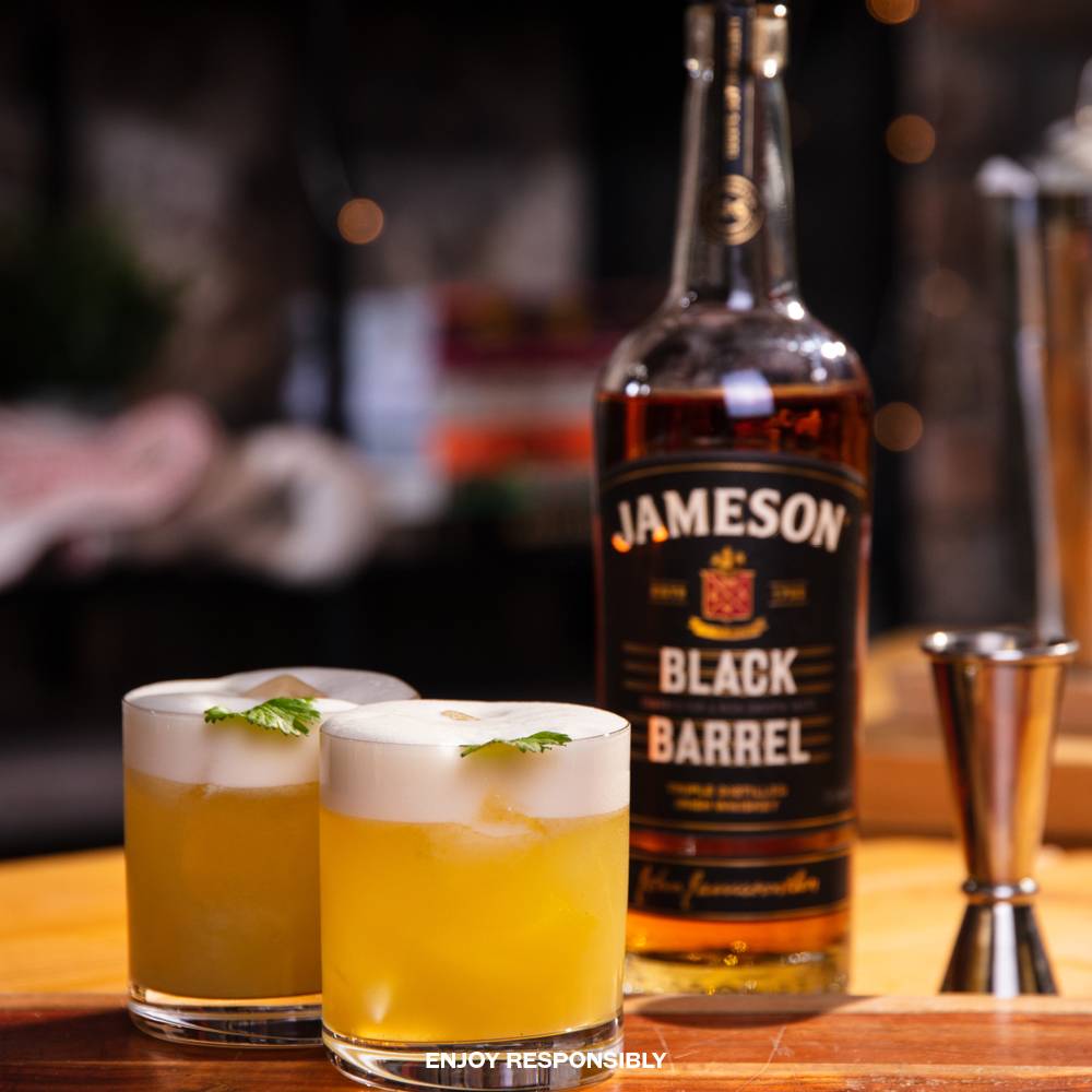Jameson Irish Whiskey Black Barrel 1L